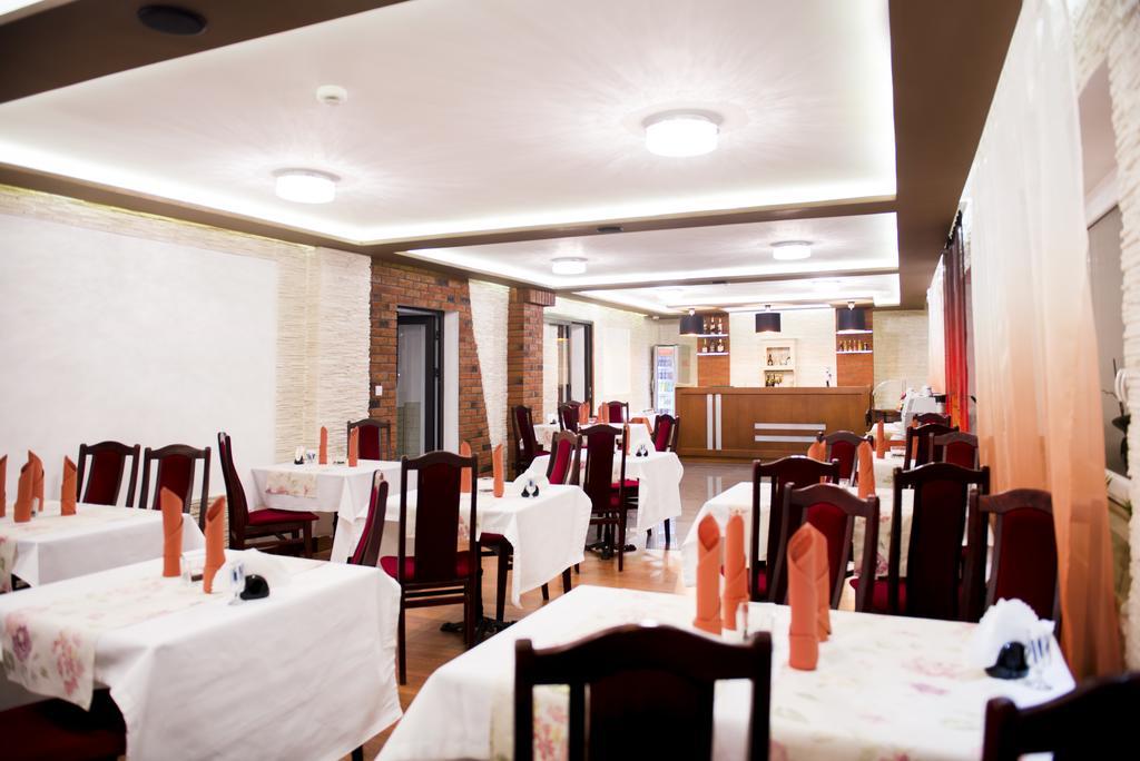 Hotel Orion Sosnowiec Esterno foto