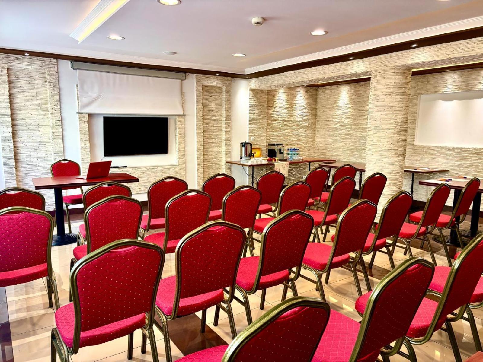 Hotel Orion Sosnowiec Esterno foto