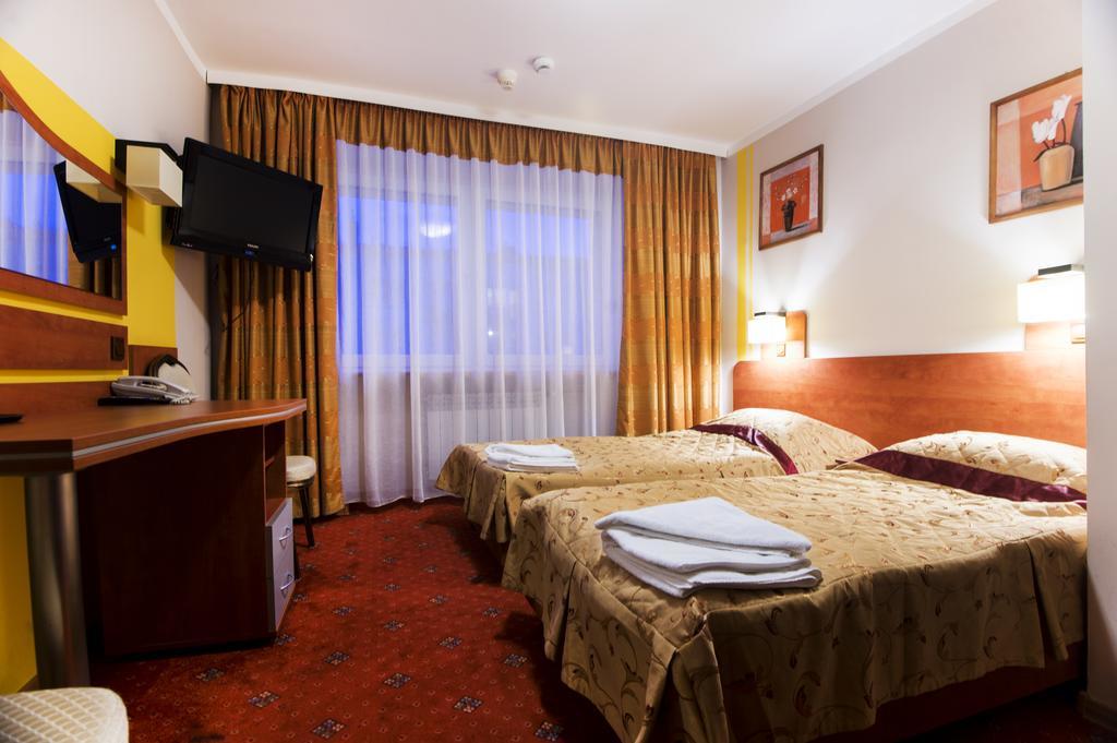 Hotel Orion Sosnowiec Esterno foto