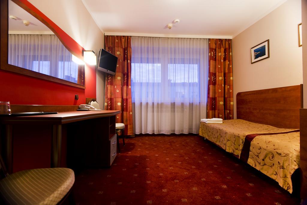 Hotel Orion Sosnowiec Esterno foto