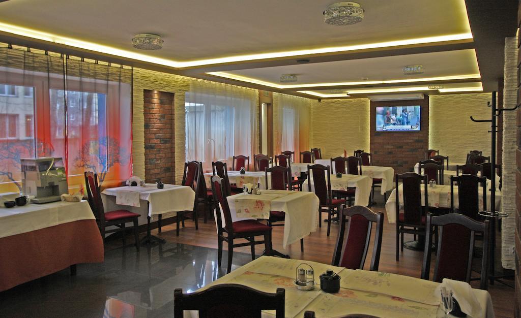 Hotel Orion Sosnowiec Esterno foto