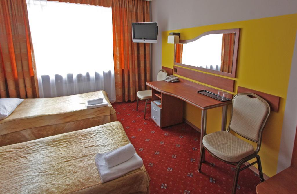 Hotel Orion Sosnowiec Esterno foto